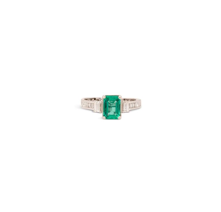 Emerald and diamond ring