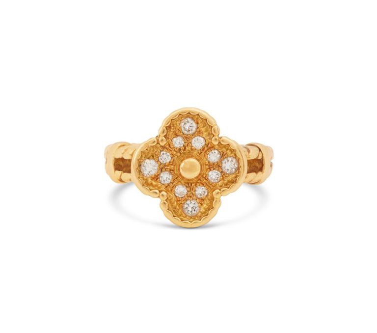 Van Cleef & Arpels diamond Alhambra ring
