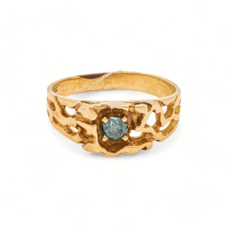 0.15ct blue diamond & 10k yellow gold ring