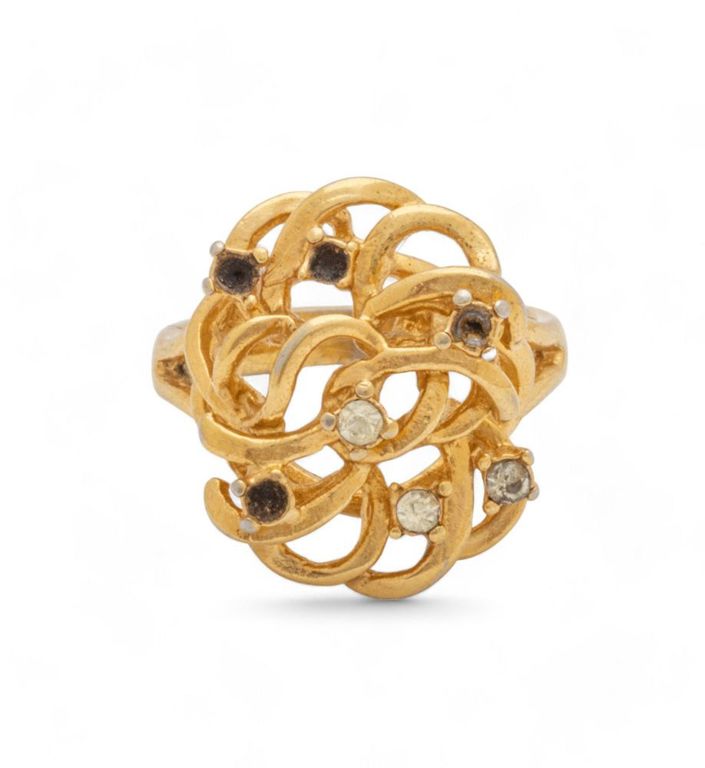Gold with diamonds cluster ring