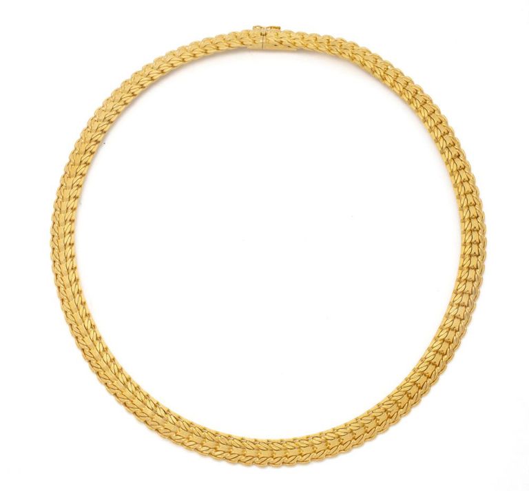 18k yellow gold mesh style chain necklace