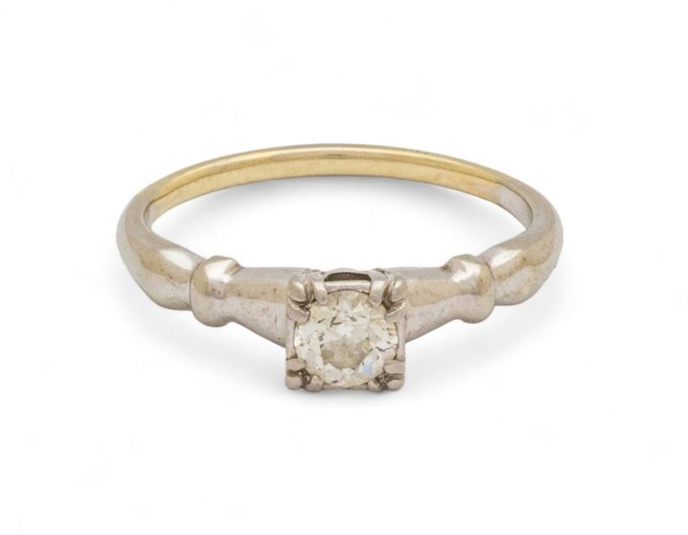 Diamond and 14k white gold ring