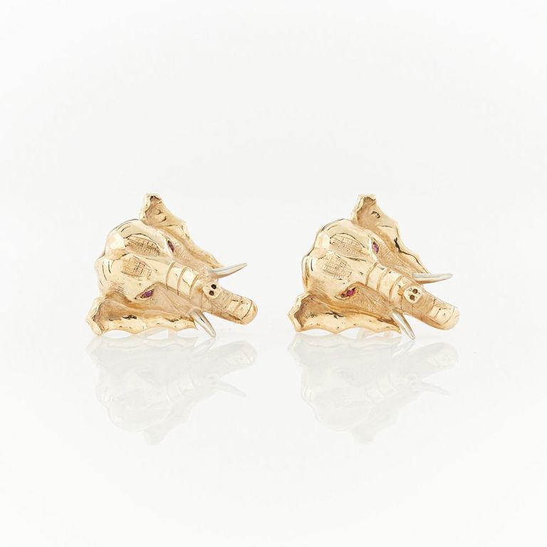 Pair of 14k Elephant Cuff Links