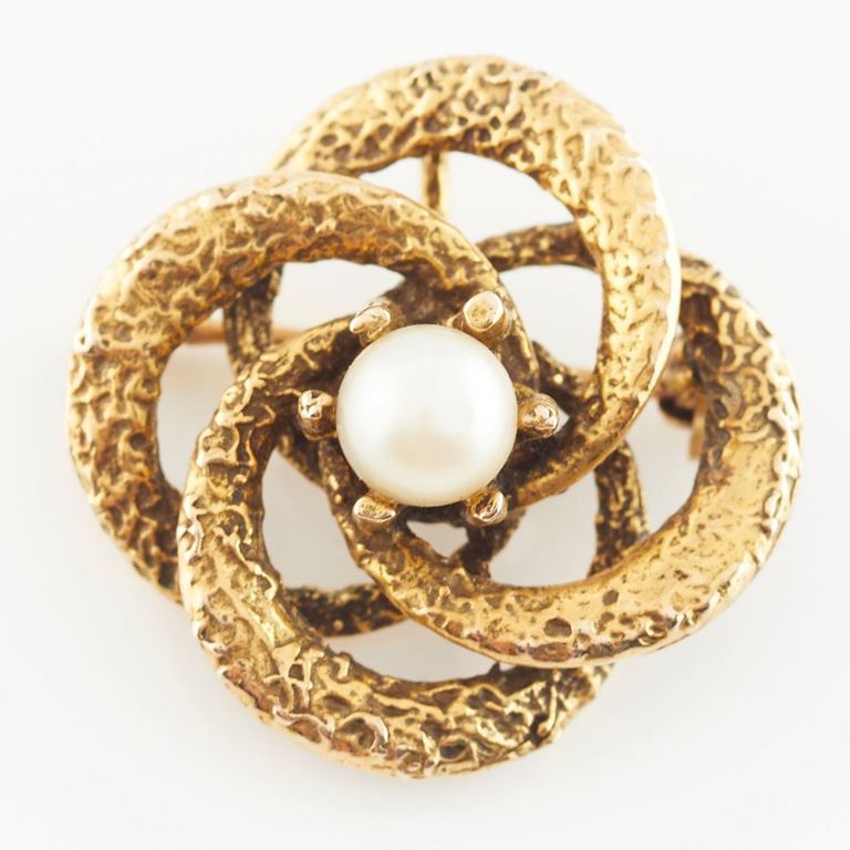 14k Yellow Gold Knot Brooch with Pearl