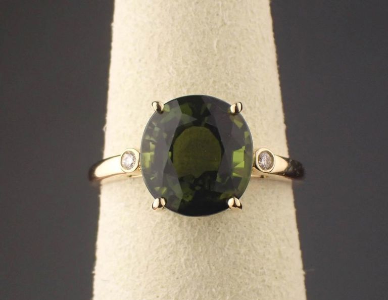 Green tourmaline, diamond and 14k gold ring