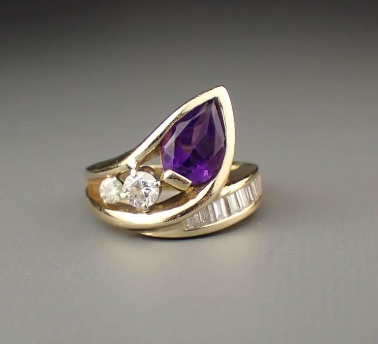 14k yellow gold ring with diamond and amethyst