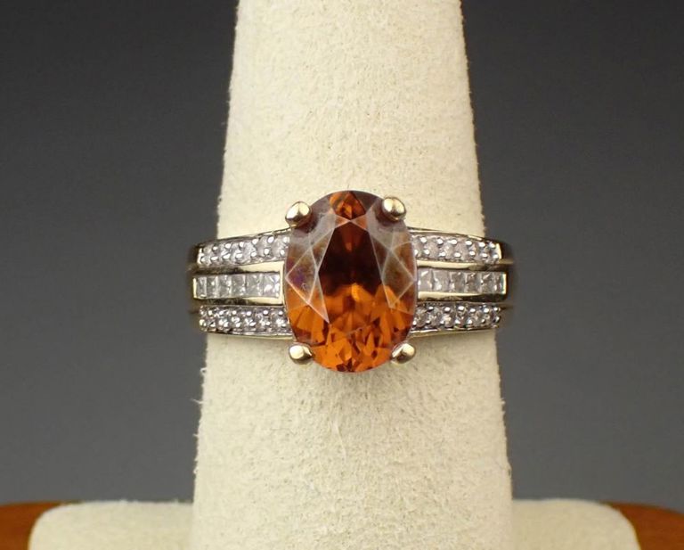 14k yellow gold ring with spessartite and diamonds