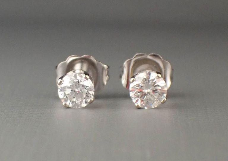 Diamond and 14k white gold ear studs