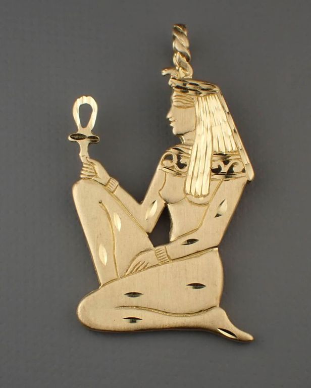 14k yellow gold Cleopatra pendant