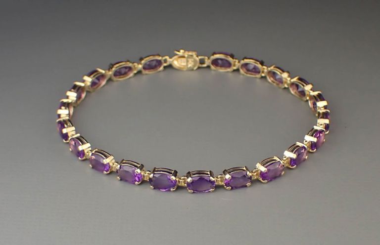 Amethyst and 14k yellow gold bracelet