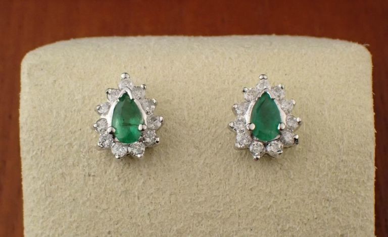 Emerald, diamond and 14k white gold ear studs