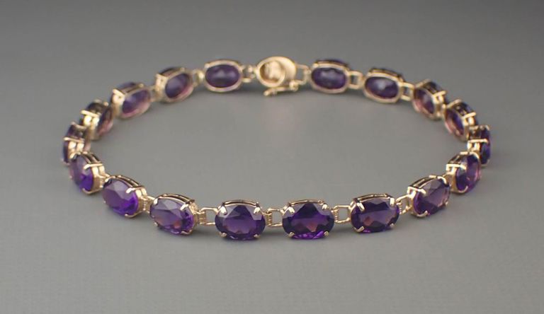 Amethyst and 14k yellow gold bracelet