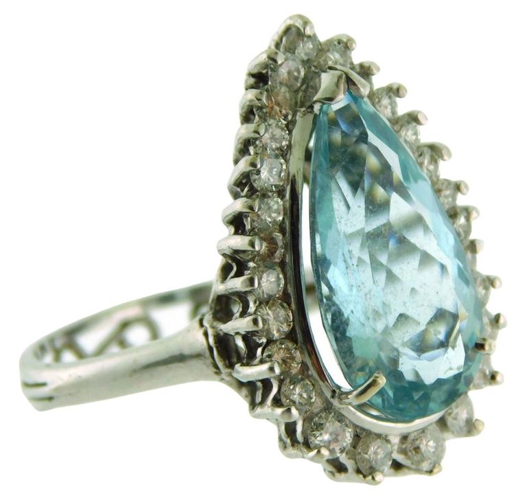 14k white gold aquamarine and diamond ring