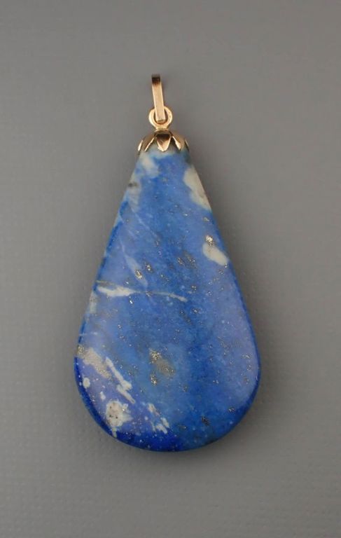 Lapis and 18k yellow gold pendant