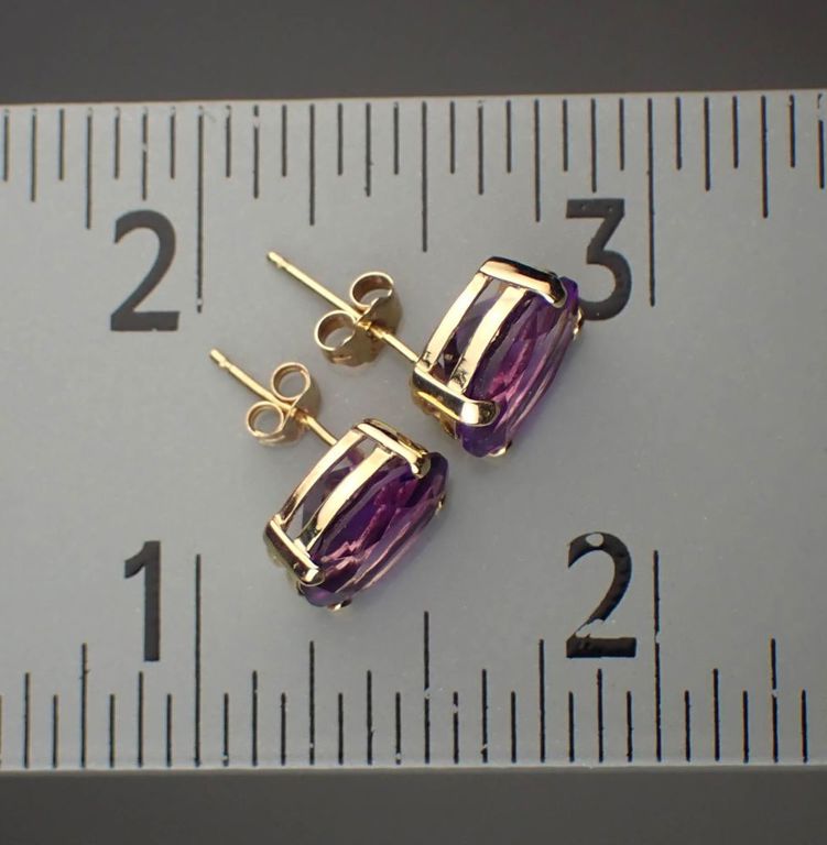 Amethyst and 14k yellow gold ear studs