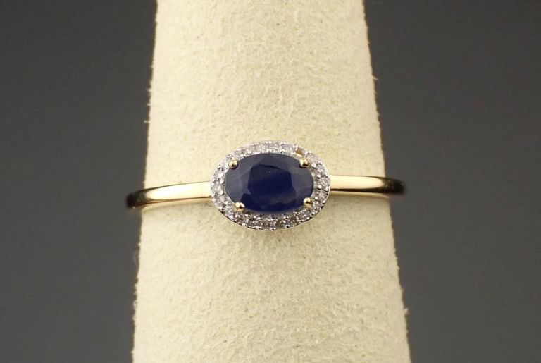 Sapphire, diamond halo and 14k gold ring