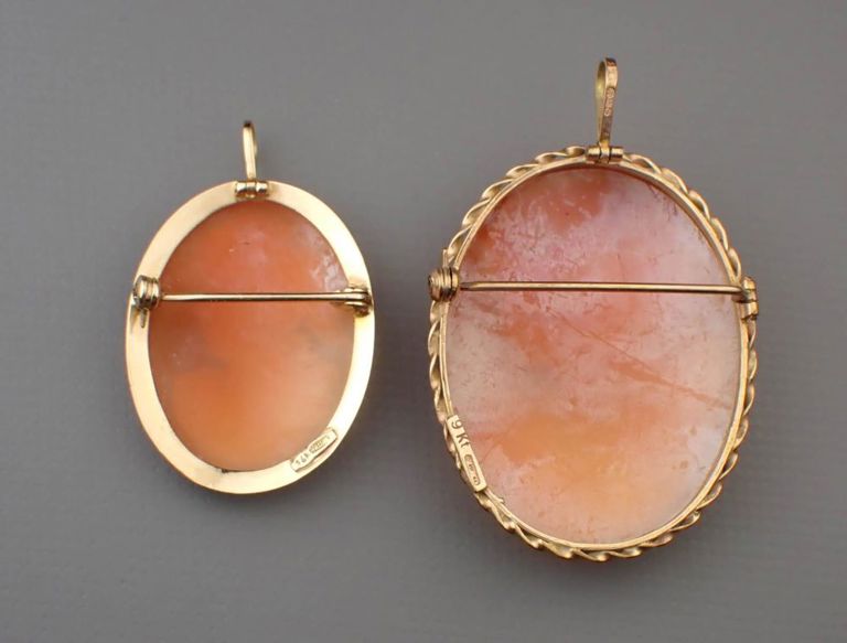 Two italian cameo and gold pendant/brooches
