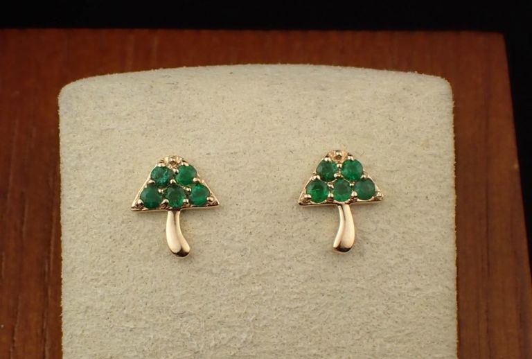 Emerald and 14k gold stud earrings