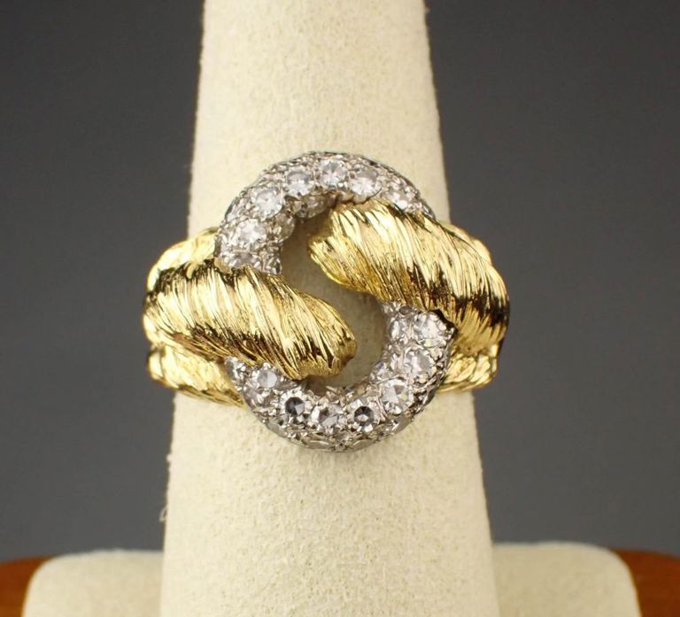 Diamond, 18k gold and platinum ring