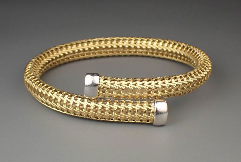 Italian 18k gold flexible mesh bracelet