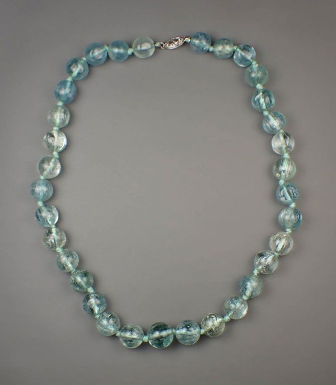 Aquamarine and 14k white gold necklace