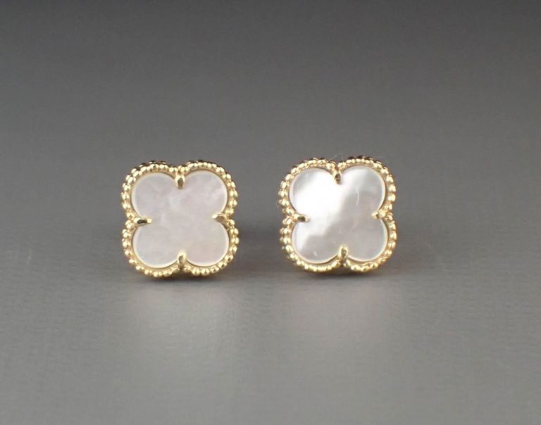 Mother-of-pearl and 14k gold ear studs