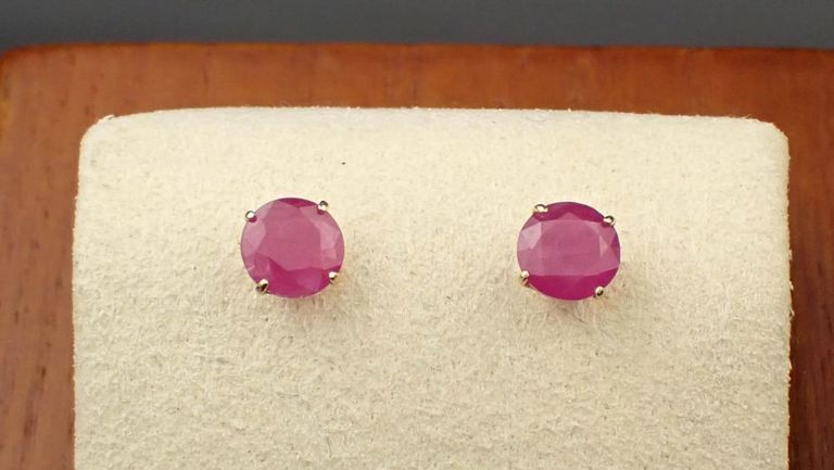 Ruby and 14k yellow gold ear studs