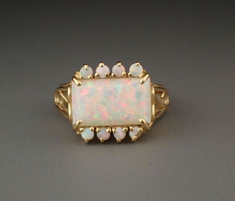 14k yellow gold opal ring