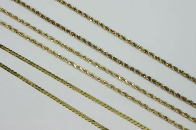Neckchains in 14k gold