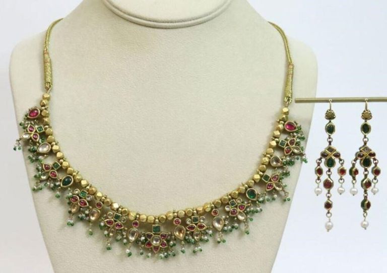 18k indian Mughal style gem-set necklace suite