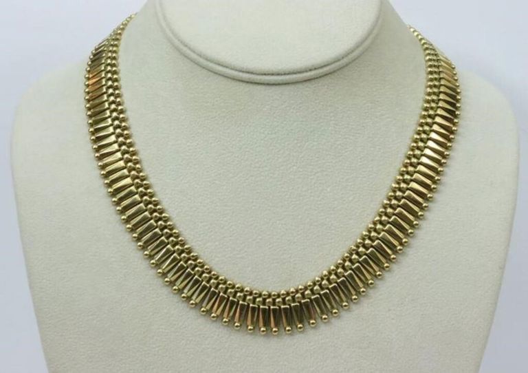 Cartier 18k gold necklace
