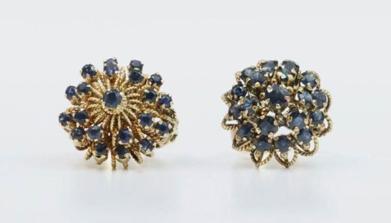 Pair of gold sapphire cluster rings