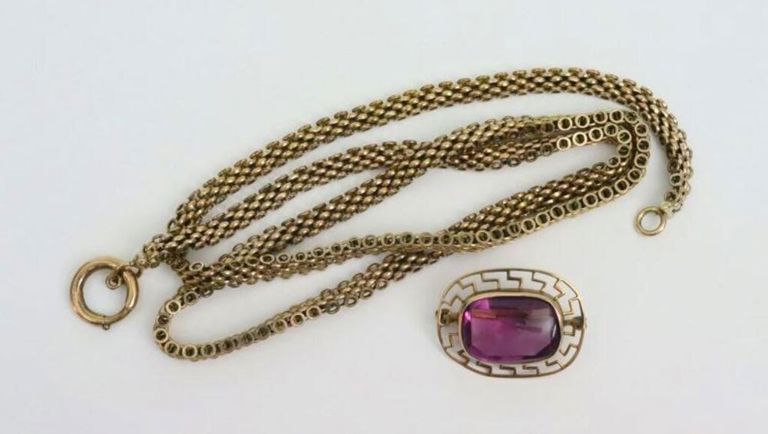 Piece low gold jewelry group