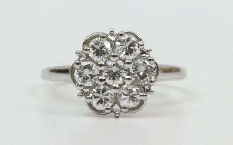 14k circular diamond cluster ring