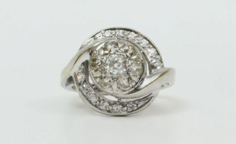 14k diamond swirl cluster ring