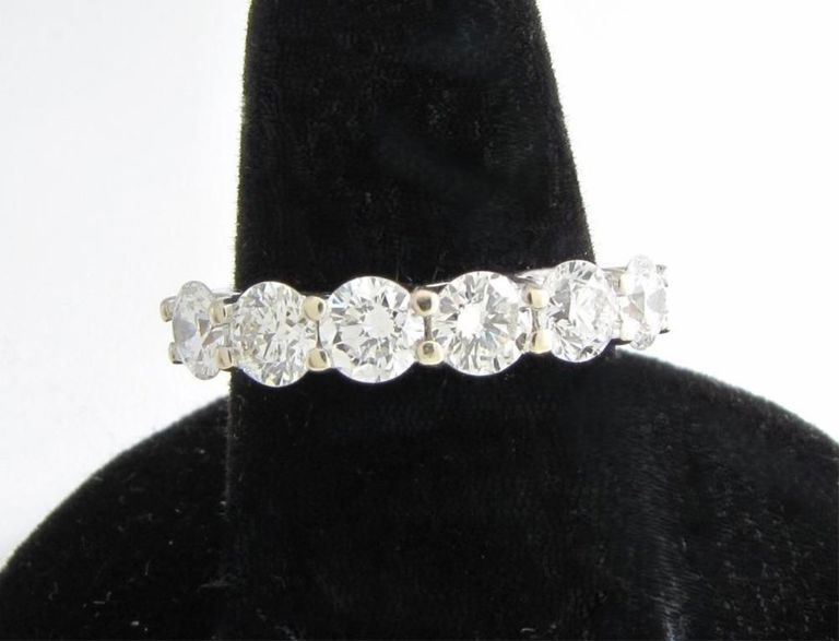 14k white gold diamond anniversary/stack band ring