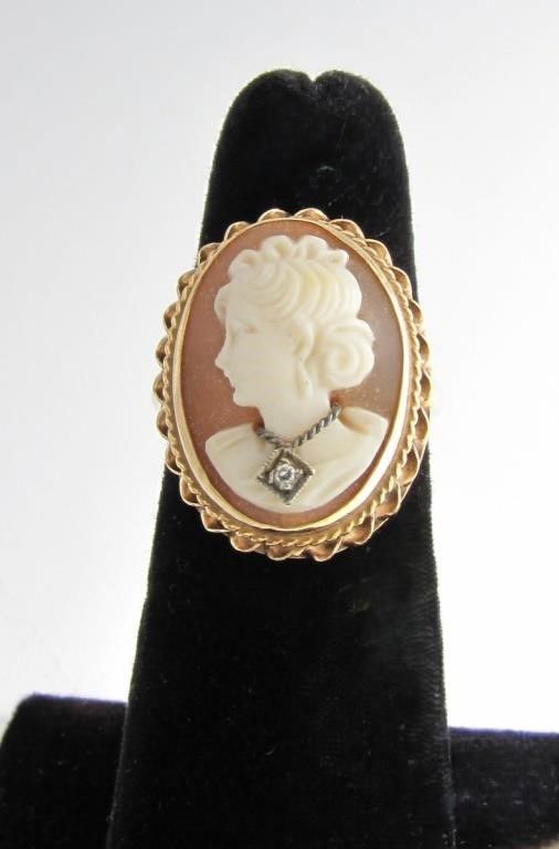 14k yellow gold cameo ring with diamond