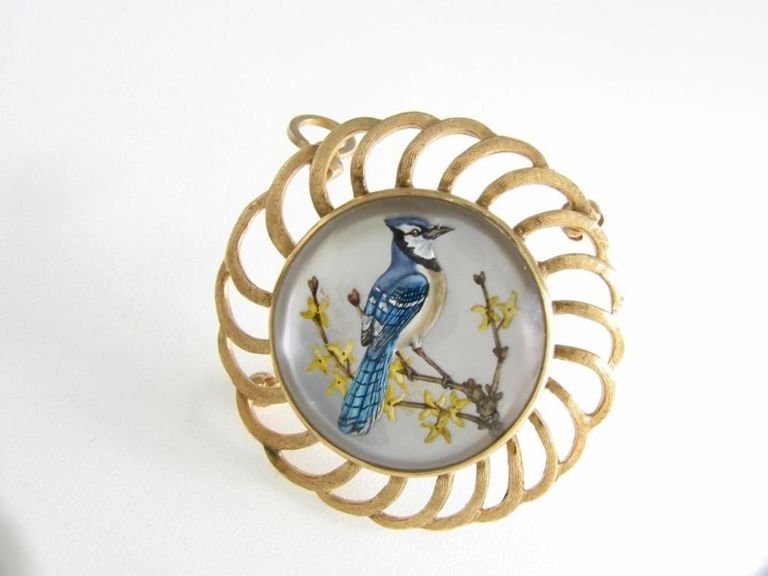 Essex English crystal 14k gold Blue Jay brooch/pendant