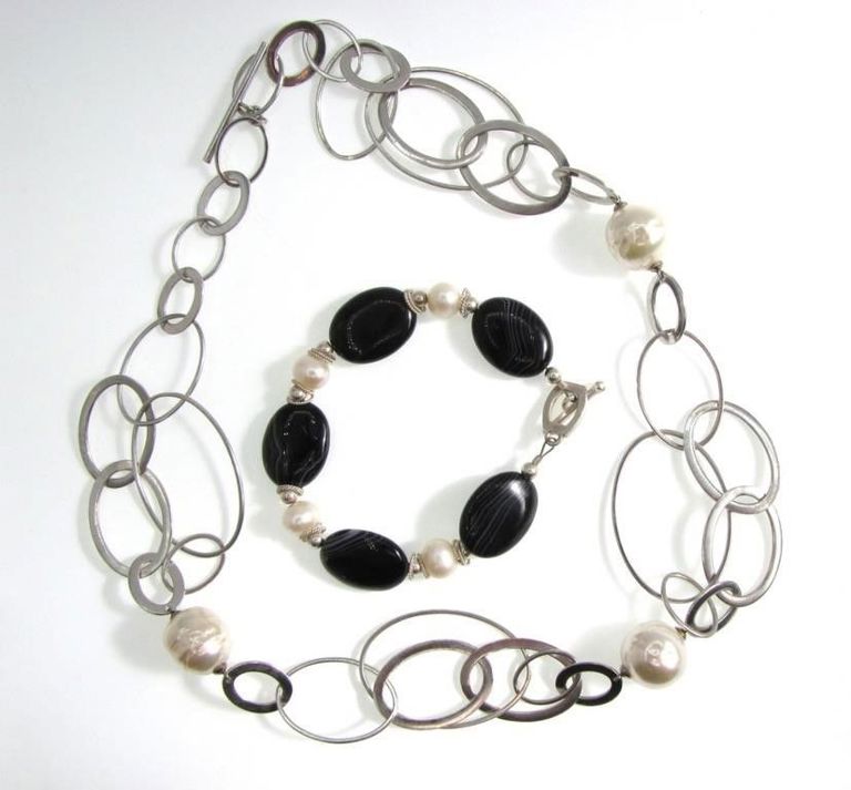 Sterling silver, pearl, and agate necklace and bracelet