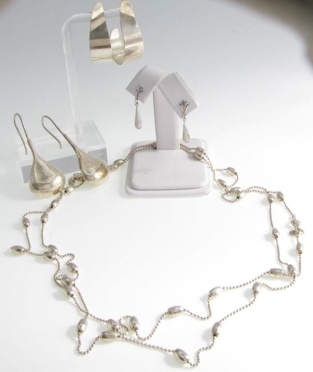 Sterling silver jewelry group: necklace and earrings
