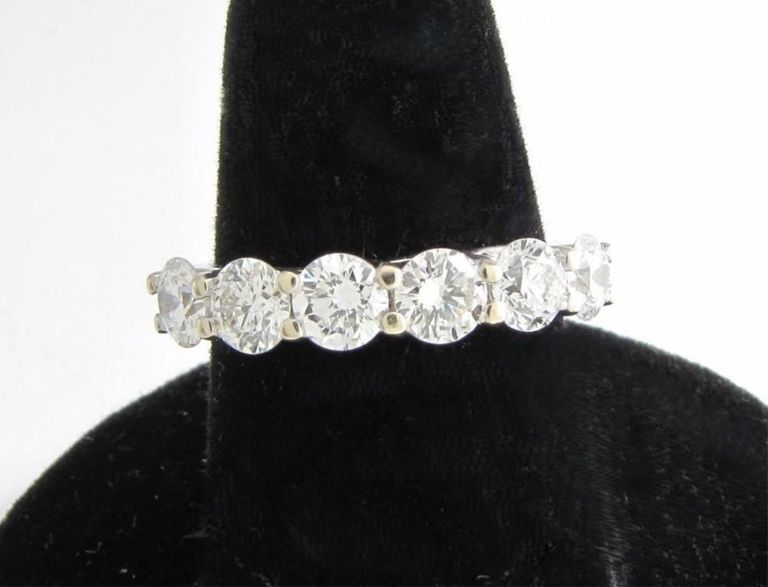 14k white gold diamond anniversary/stack band ring