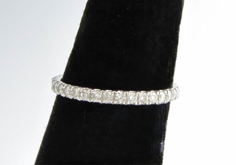14k white gold diamond eternity band ring