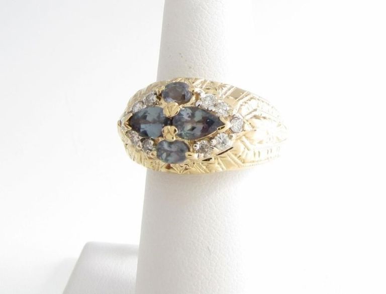 14k yellow gold alexandrite and diamond ring