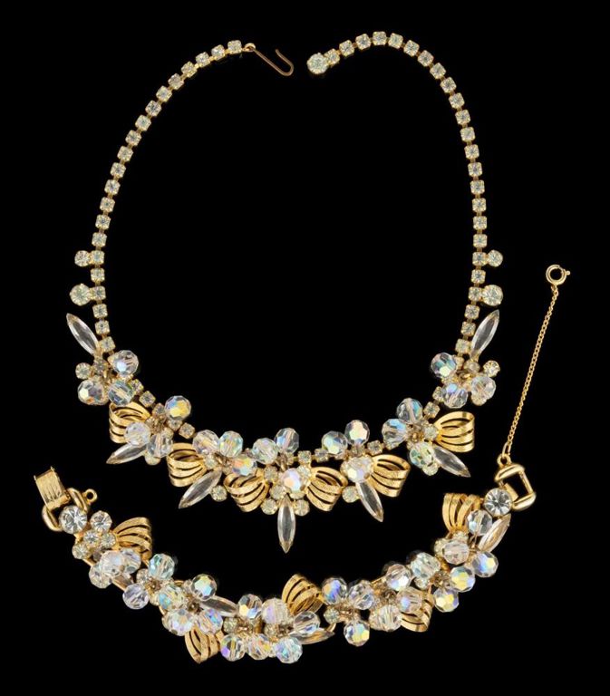 Vintage Delizza & Elster Juliana Ribbon Casting Two-piece Costume Jewelry Set