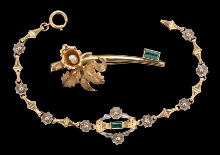 Antique / Vintage 18k Gold and Emerald Floral Jewelry