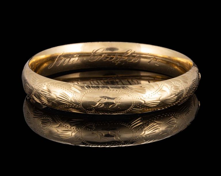 Vintage 10k-14k Yellow Gold Engraved-decorated Bangle Bracelet