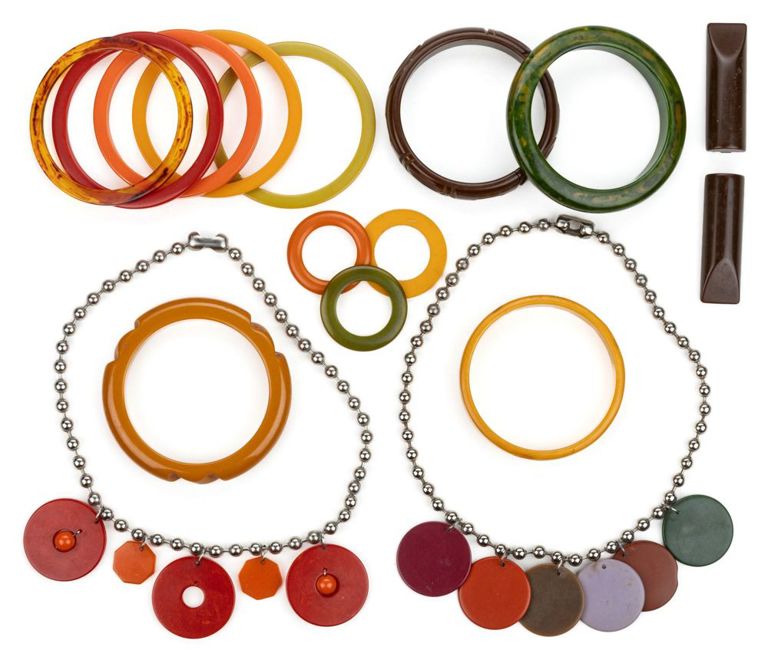 Vintage Bakelite bangle bracelets and jewelry