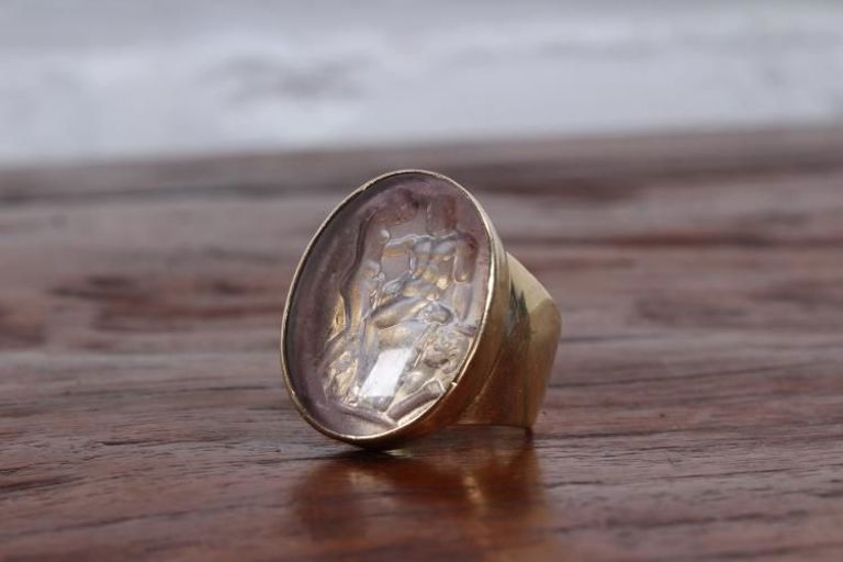 Rose Quartz Erotic Scene Intaglio Seal Bezel Mounted in a Men's Ring