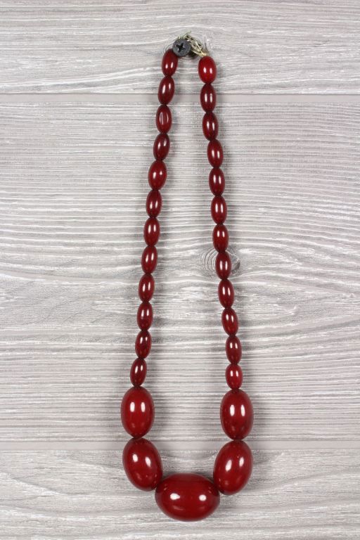 Graduated Amber Bead Necklace