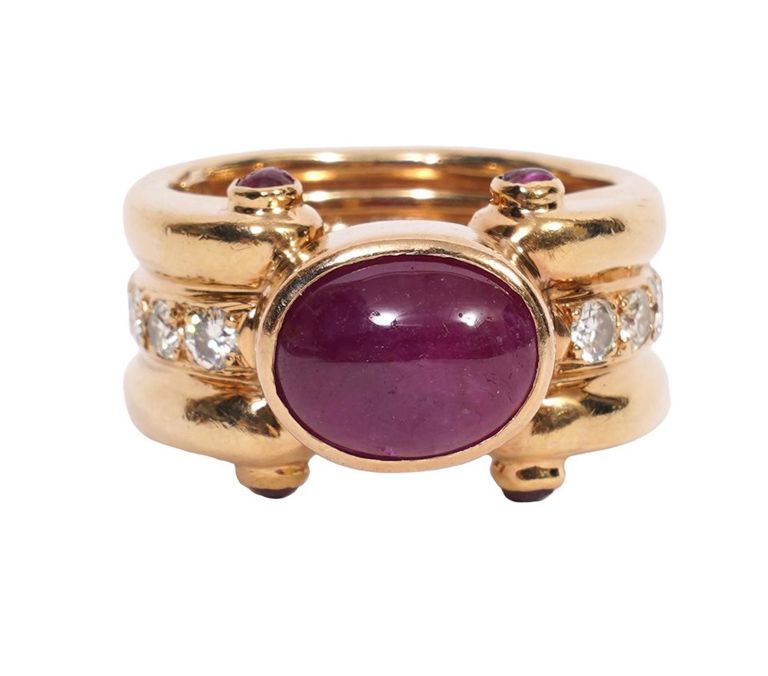 18K YG Cabochon Ruby & Diamond Ring